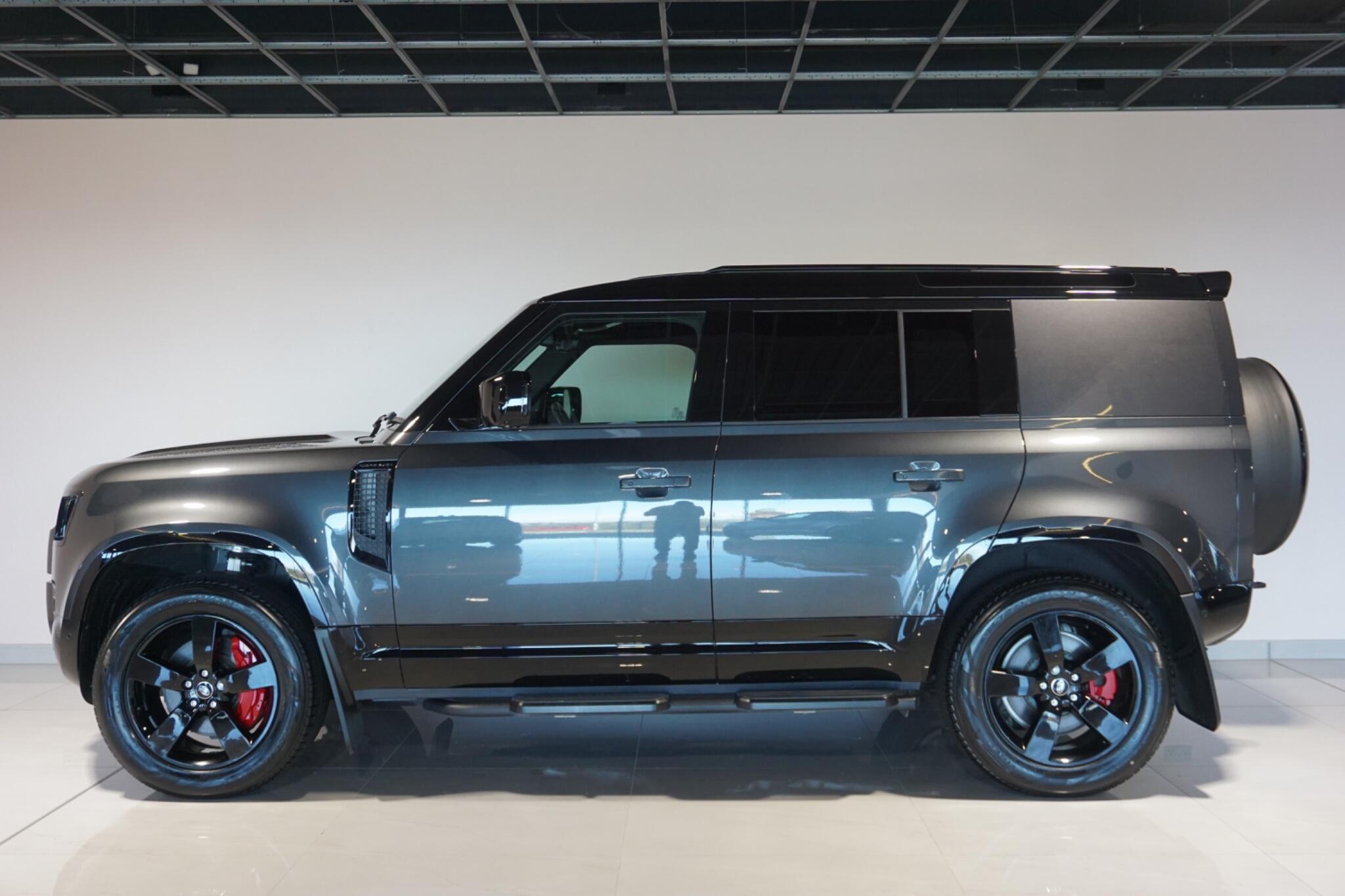 Land Rover Defender 110 3.0 D350 MHEV X-Dynamic HSE Hard Top SUV 5dr Diesel Auto 4WD MWB Euro 6 (s/s) (350 ps)